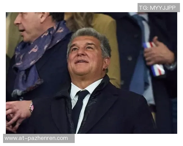 每体:拉波尔塔出席球迷聚会,表态球队将为欧冠冠军而战